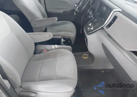 2018 Toyota Sienna Le 8 Passenger из США, поврежденный, VIN 5TDKZ3DC4JS942314